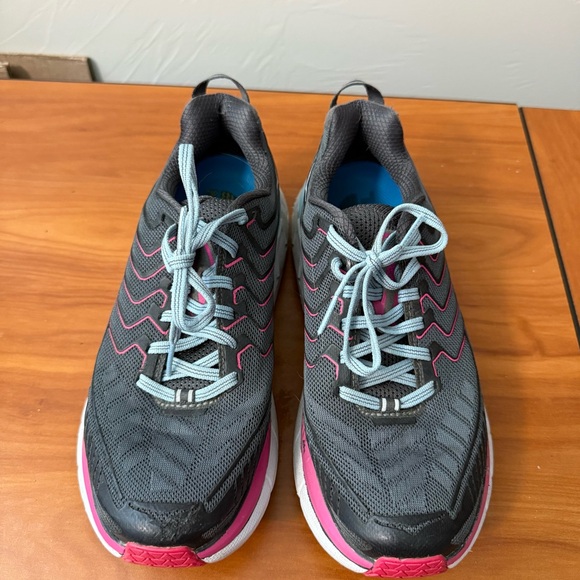 Hoka Women's Clifton 4 Pink Grey Running Cushion Comfort Athletic Shoe Lace Up 7 - Picture 3 of 10